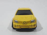 Motor Max 1/64 Scale 6143-6 Yellow Die Cast Toy Car Vehicle
