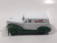 Lledo Promotional Model Eat Krispy Kreme Doughnuts 1939 Chevrolet Delivery Truck White Die Cast Toy Car Vehicle