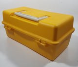 Vintage 1965 Zebco United Features Syndicate Peanuts Snoopy Catch 'Em Box Yellow Plastic Fishing Tackle Box