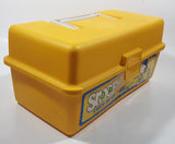 Vintage 1965 Zebco United Features Syndicate Peanuts Snoopy Catch 'Em Box Yellow Plastic Fishing Tackle Box