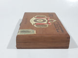 Vintage Royal Jamaica Casanovas 6 1/4" Hinged Wooden Cigar Box