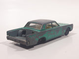 Vintage 1970s Lesney Matchbox Series No. 31 Lincoln Continental Green Blue Die Cast Toy Car Vehicle