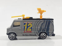 2006 Matchbox DC Comics Superman TV News Truck Van News 12 Live Grey Die Cast Toy Car Vehicle