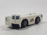 Welly No. 9513 JAL Japanese Airlines Airport Ground Support Airplane Towing Vehicle White Die Cast Toy Car Vehicle