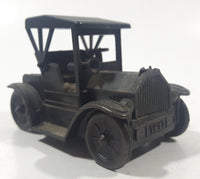 Vintage Miniature 1917 Ford Model T Classic Car Metal Pencil Sharpener Doll House Furniture Size